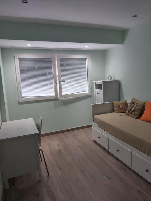 Modern Flat At Garbinet With Wifi Apartment Alicante Luaran gambar