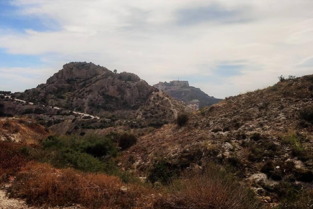 Modern Flat At Garbinet With Wifi Apartment Alicante Luaran gambar